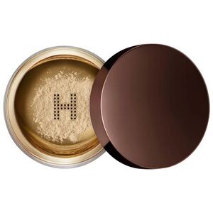 New Hourglass Veil Translucent Setting Powder